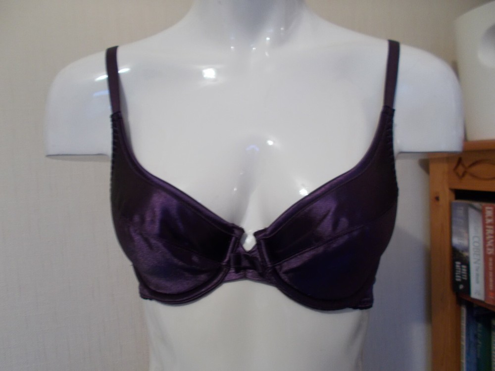 BALLET 30B  UNDER WIRED   PURPLE SATIN BRA NWOT
