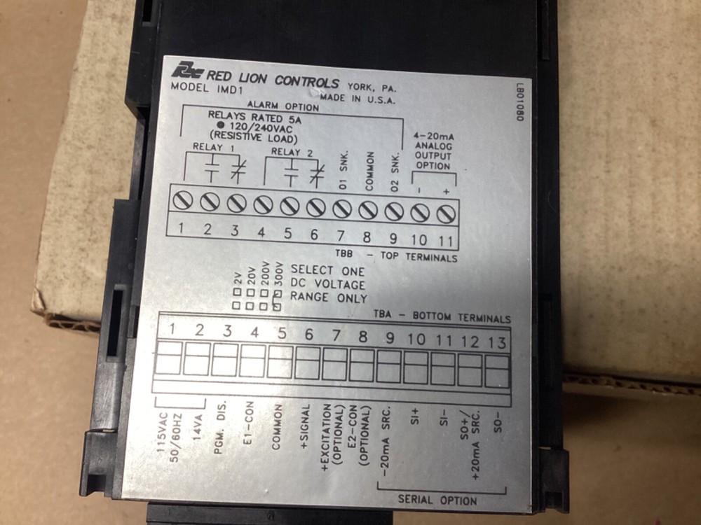 RED LION CONTROLS IMD1 DIGITAL PANEL VOLTAGE METER, #114A110PR2*CO