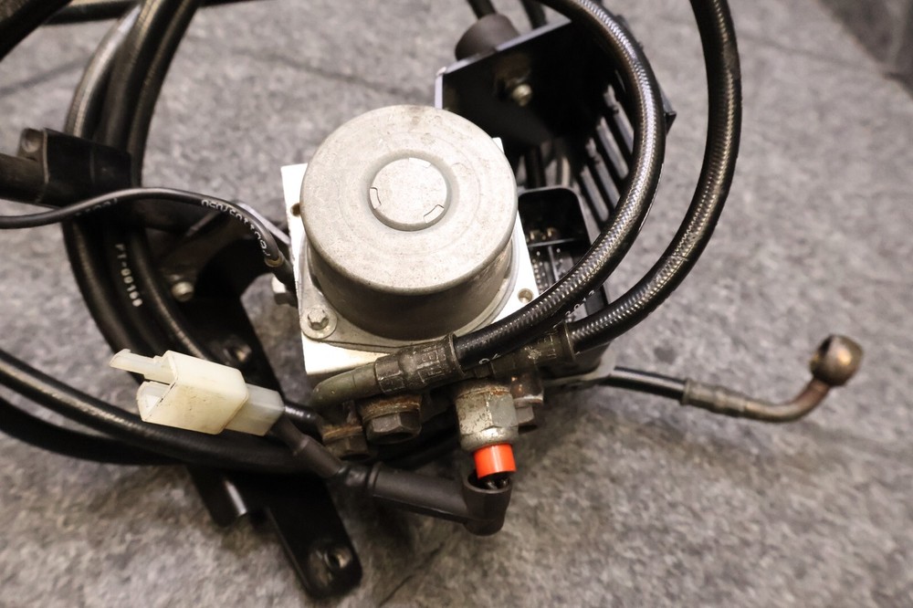 KTM 690 DUKE LC4 ABS PUMP COMPLETE PRESSURE MODULATOR 2012-2015
