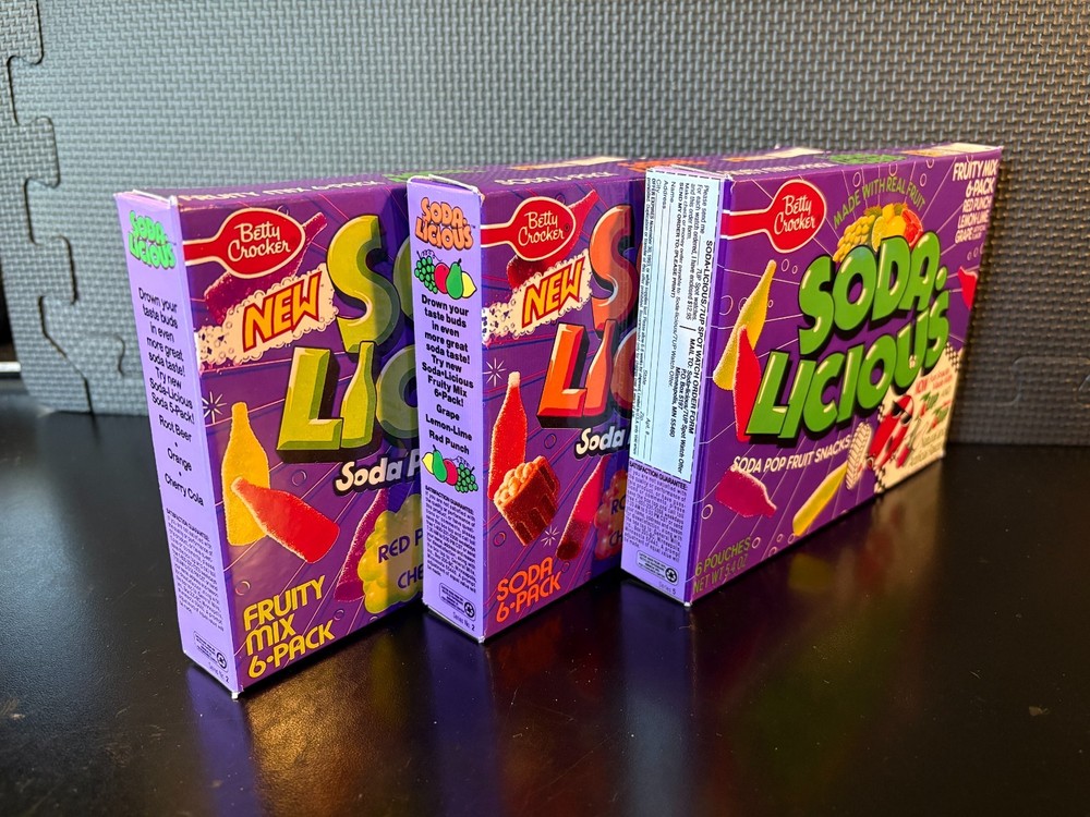 Soda Licious fruit snacks - 3 empty custom design display boxes