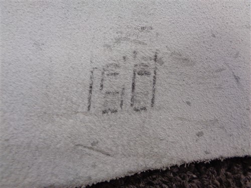 LEATHER HIDE OFF WHITE 52" X 43 1/2"