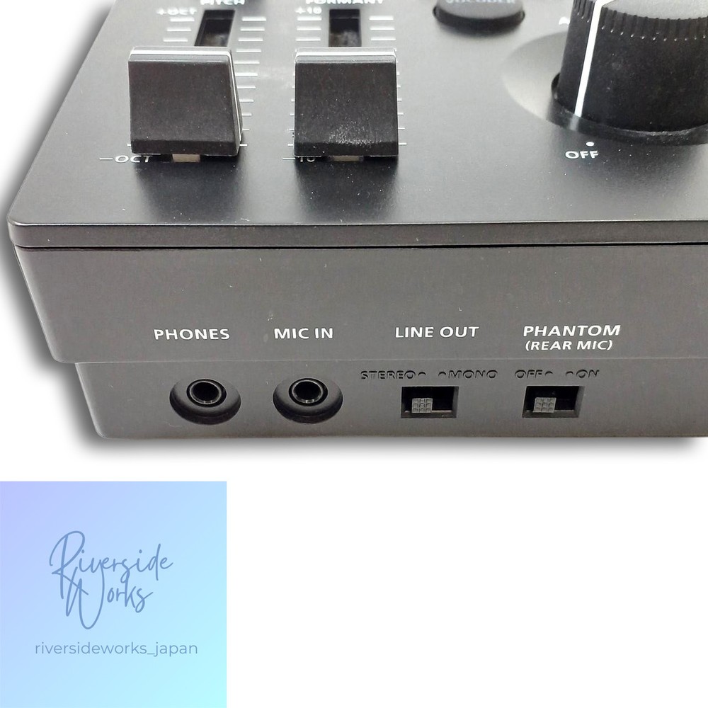 ROLAND VT-4 Vocal Transformer Voice Effects Processor JP