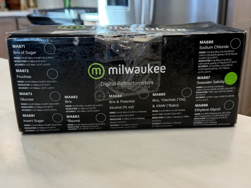 Milwaukee MA887 Digital Salinity Tester Refractometer