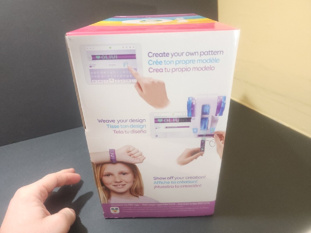 NEW Digiloom Electronic INTERACTIVE LOOM STARTER KIT Custom Friendship Bracelets