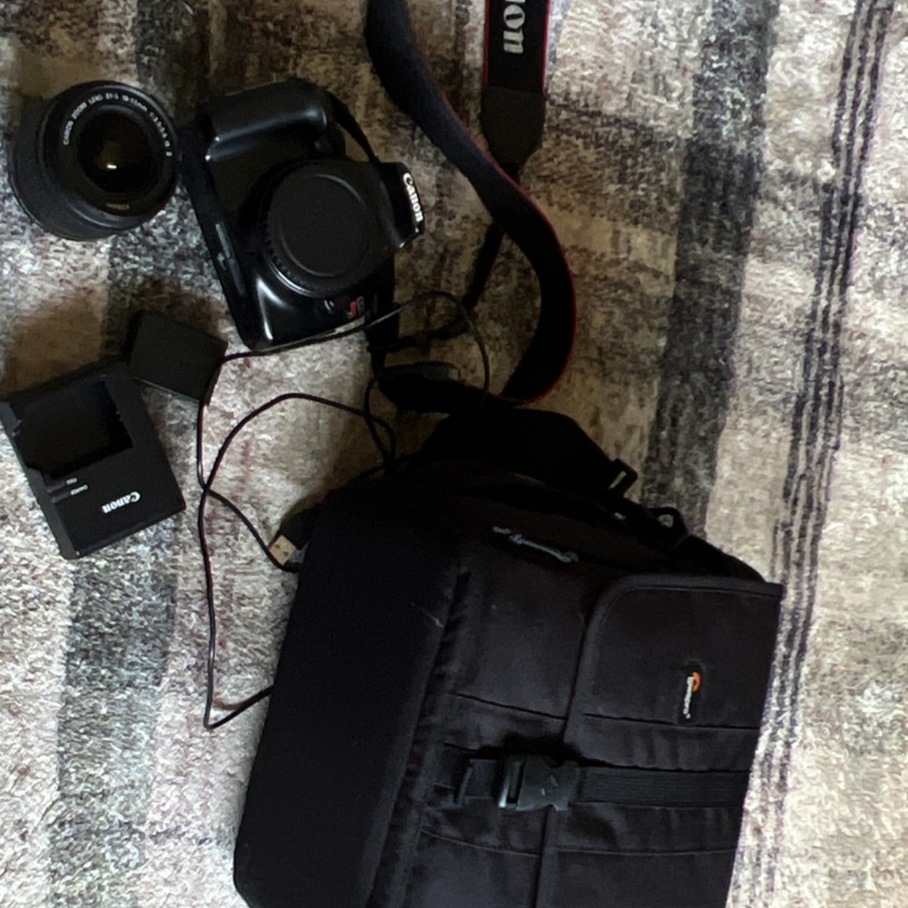 Canon Camera Accessory Bundle Black with Lens, Charger, and Camera Bag