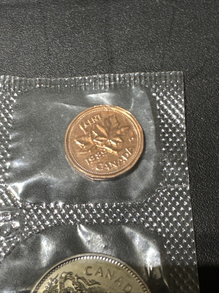 1993 Canada six coin mint set!