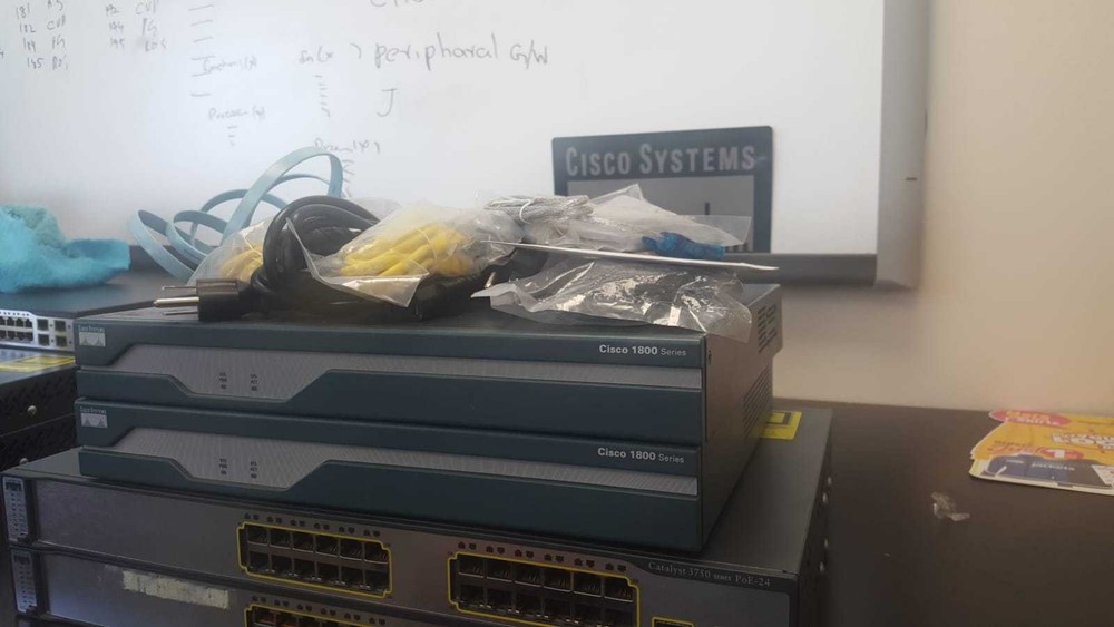 Cisco CCNA and CCNP home lab kit