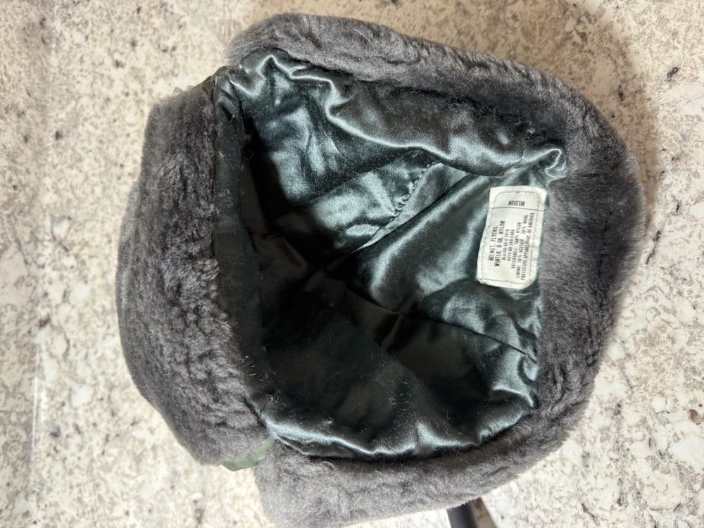 Helmet Flyer’s Winter Ski & Snow Light Olive Lining Hat Medium EUC