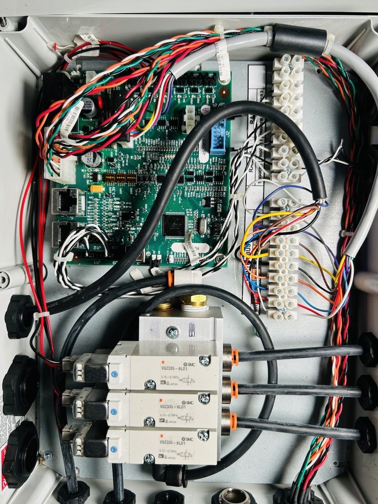 Hunter Engineering Quick Tread First Generation Distribution Hub Box. Working