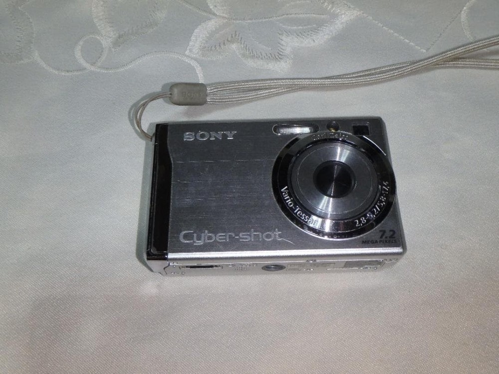 SONY Cyber-shot DSC-W80 Digital Camera Tested Flash Playback Working
