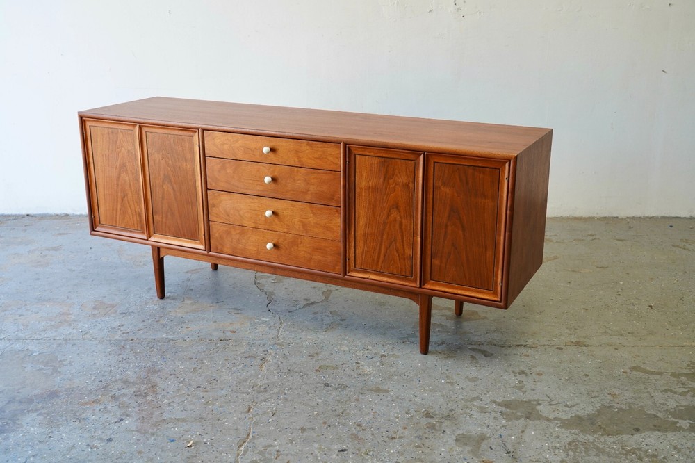 Kipp Stewart Mid Century Modern Drexel Declaration Credenza / Buffet