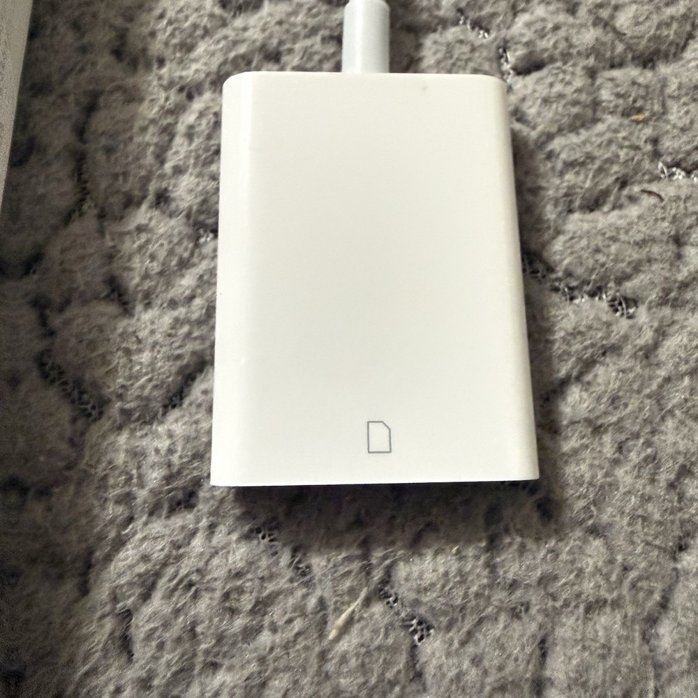 Genuine Apple Lightning to SD Card Camera Reader White Model A1595 Authentic