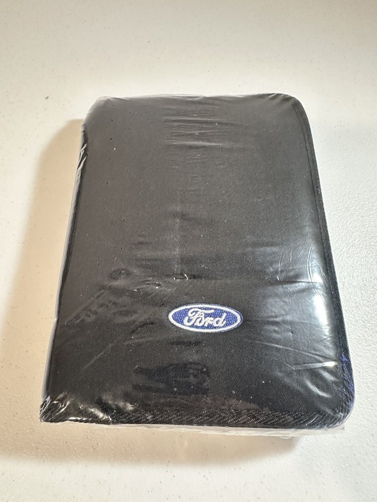 2009 Ford Explorer Owner's Manual Set With case