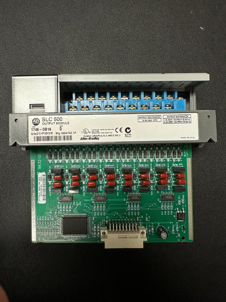 Allen-Bradley SLC500 Output Module 1746-OB16