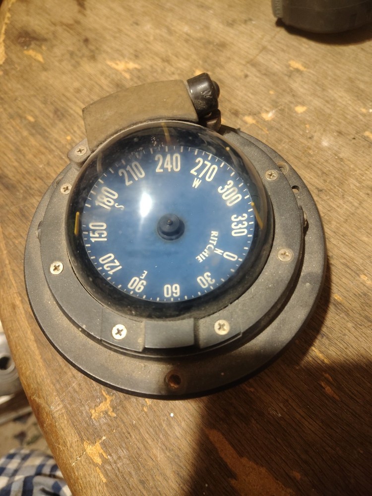 Richie Compass RU-90