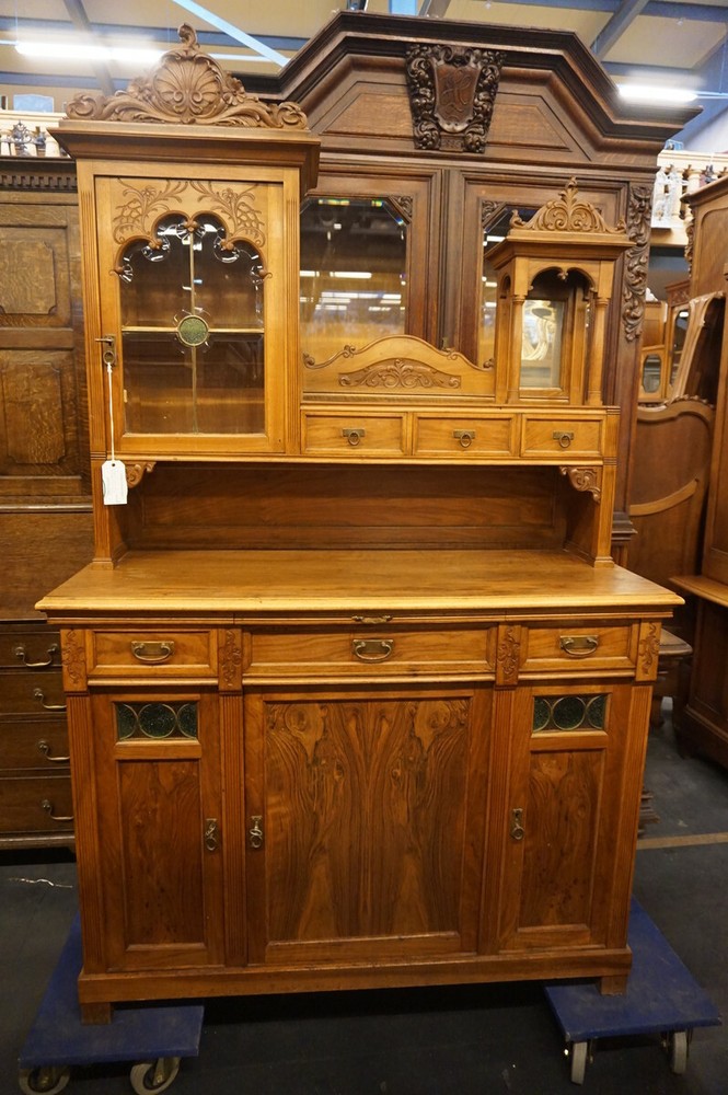FINE ANTIQUE CONTINENTAL CARVED SERVING DISPLAY CABINET ca. 1890