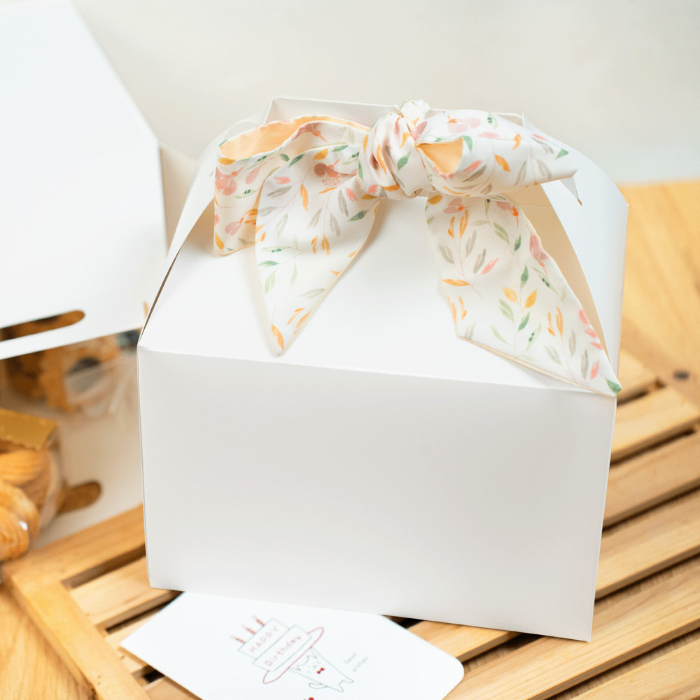 Karat [100 ct] Take-Out Meal Barn Box, White