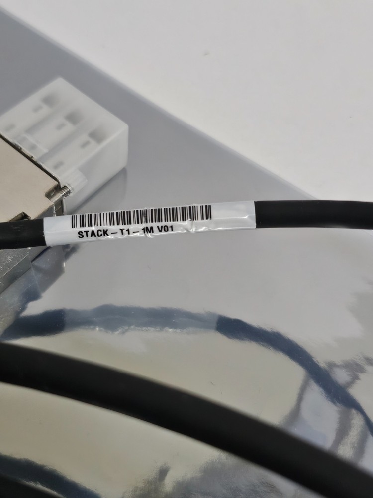 Cisco STACK-T1-1M Data Stack 1m Cable