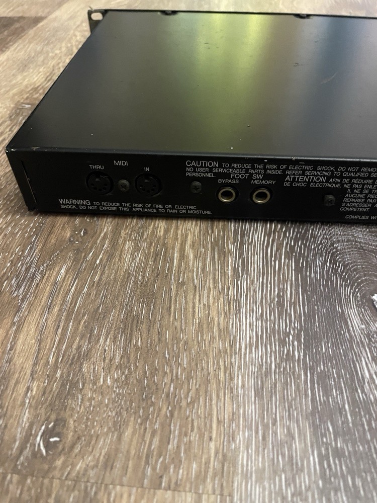 Yamaha GEP50 Guitar Effects Processor – Multi-Effects Rack Unit