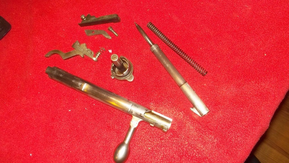 Arisaka 38 bolt, and small parts