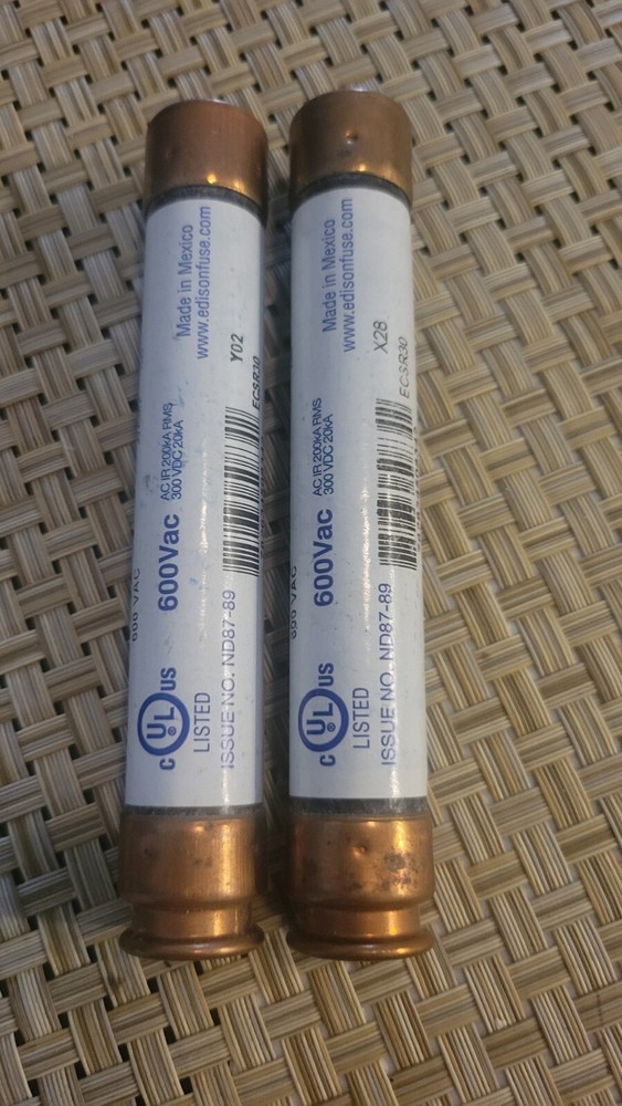 2 EDISON ECSR30 TIME DELAY DUAL ELEMENT FUSE 600VAC 30A