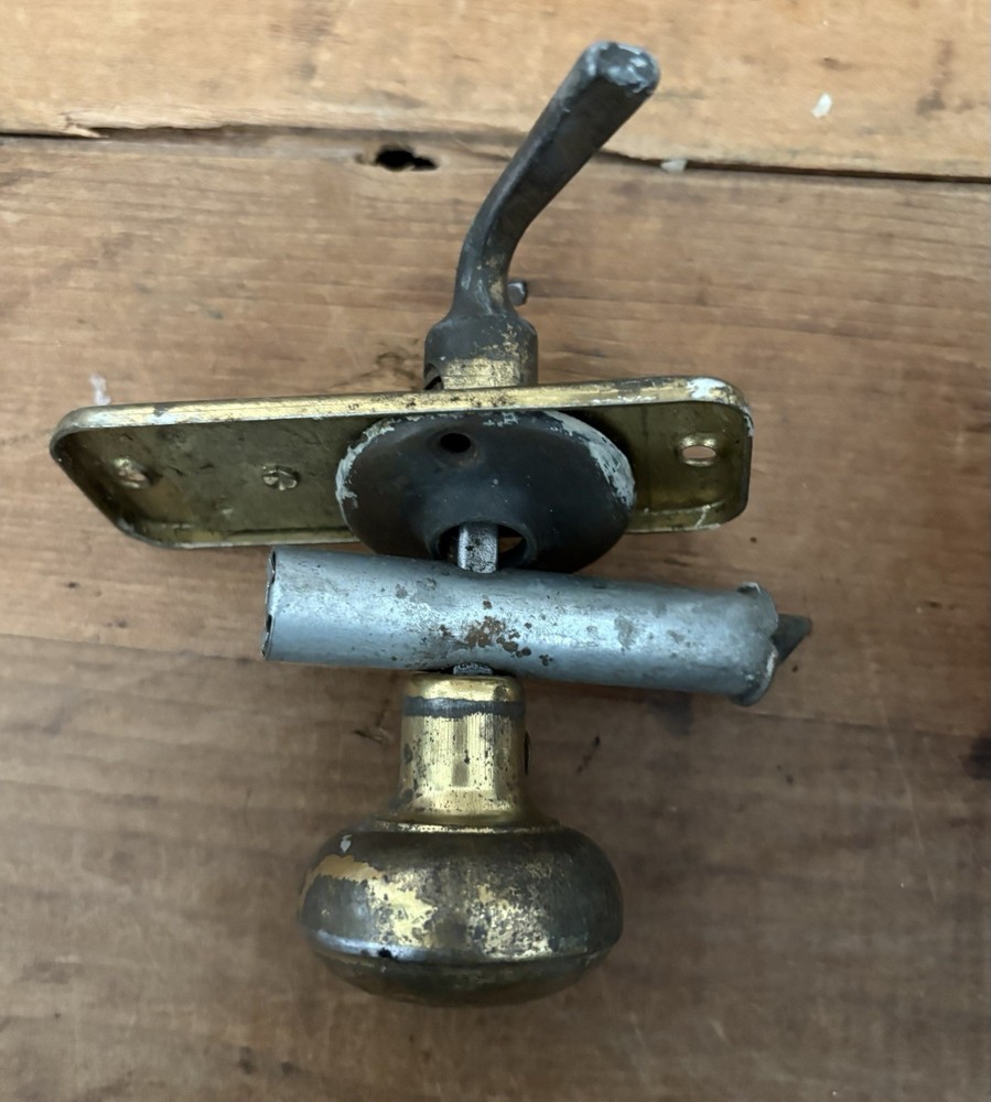 Metal Door Knob With Latch