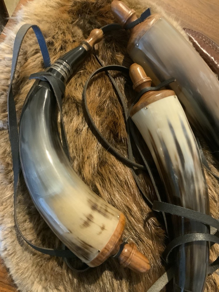 Powder Horn, Black Powder, Muzzle Loader Accessory, Mountain Man, Real Horn