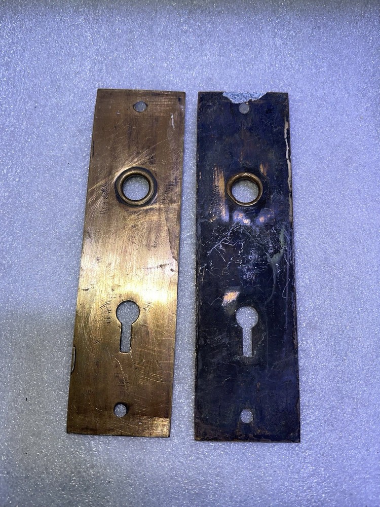 Antique Pair Of Reading Hardware Co. Windsor Design Backplates