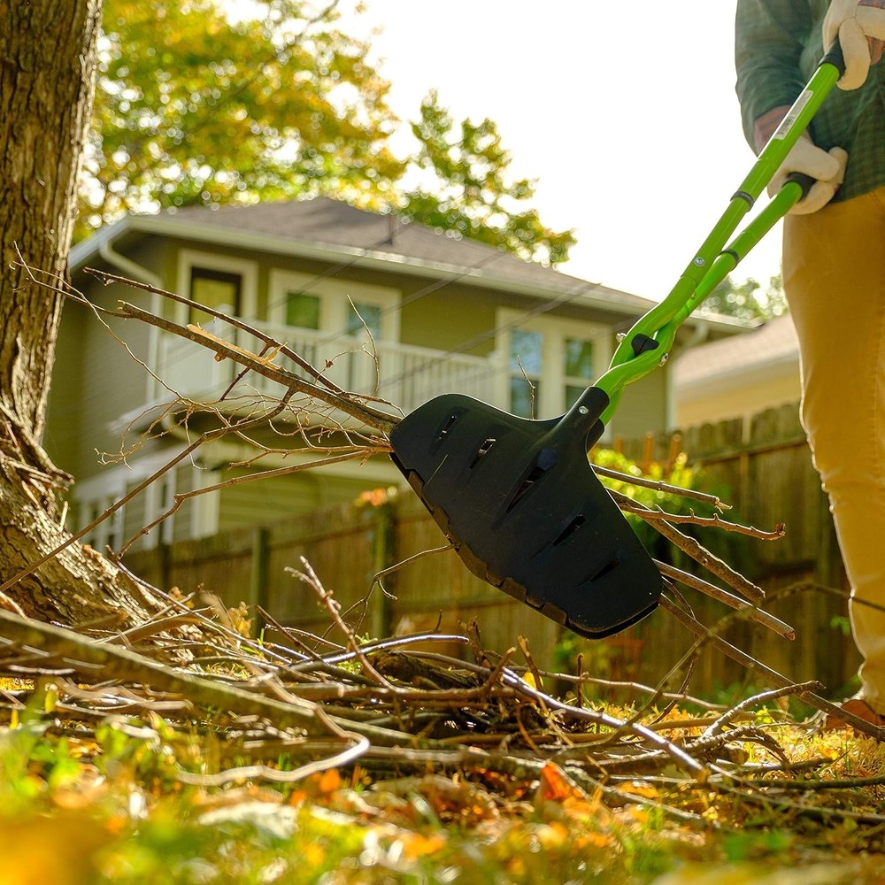 50002 Gator Grabber Telescoping Leaf Clean-Up Tool, Green/Black
