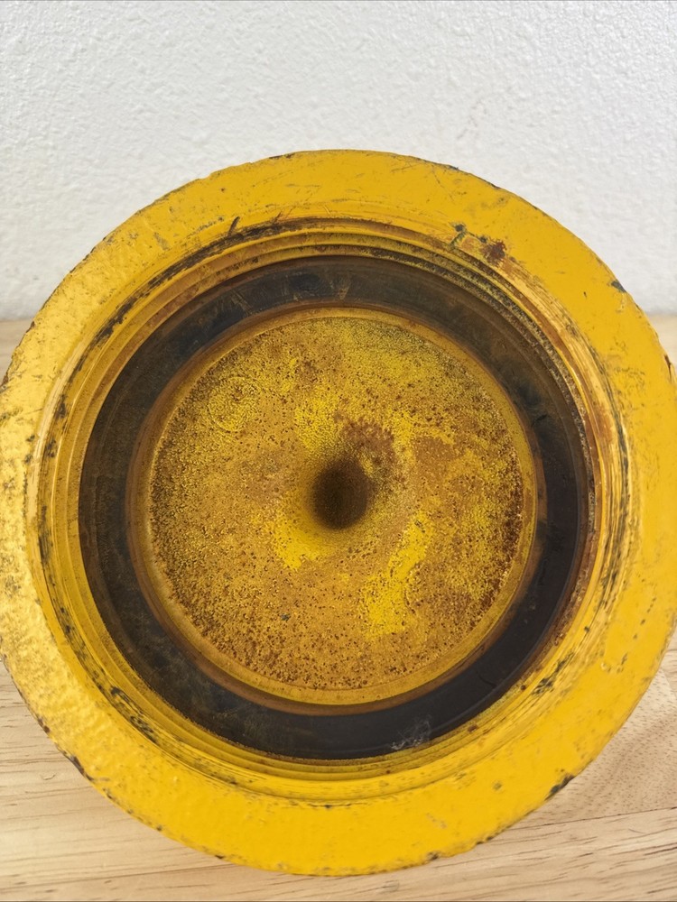Fire Hydrant Cap With Chain Yellow Color Cast Iron