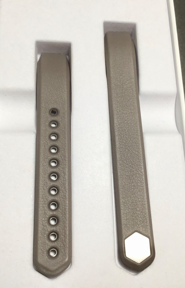 FITBIT OEM ALTA/ALTA HR GRAPHITE LEATHER REPLACEMENT BAND SIZE LARGE OPENED BOX