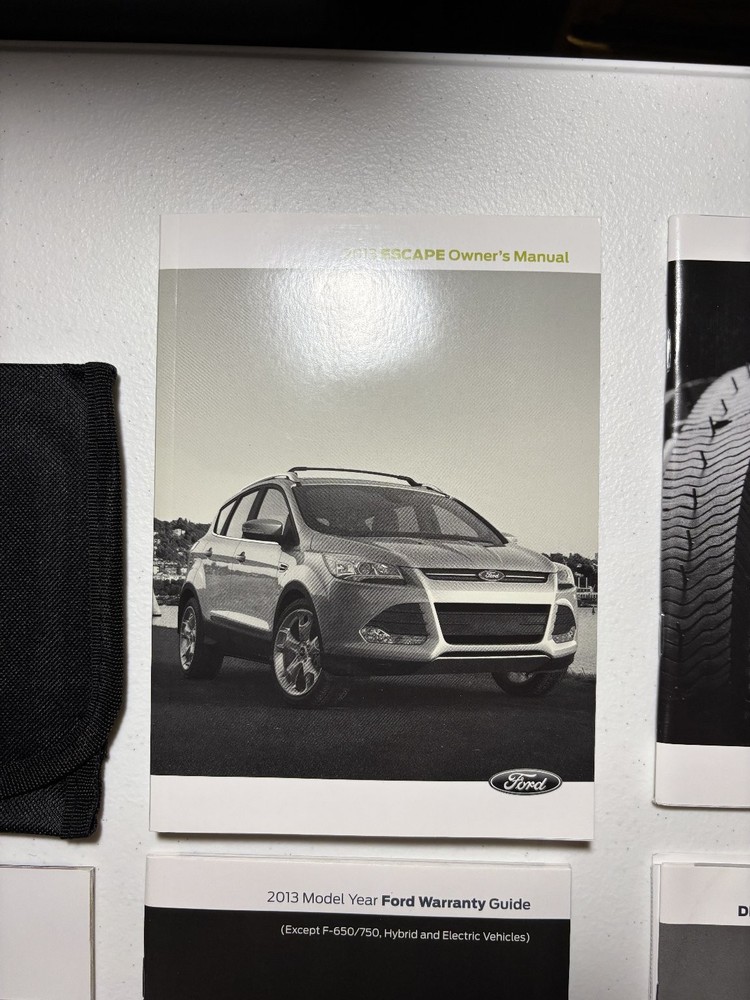 2013 Ford Escape Owner's Manual OEM Set