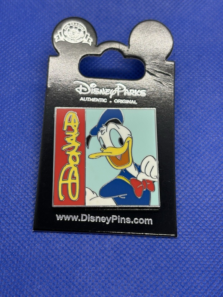 Beautiful Donald Duck Pin !!!!!!