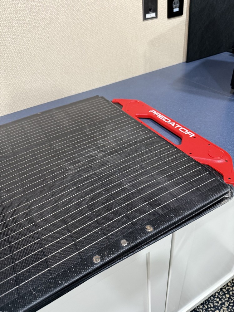 Predator 200 W Lightweight Folding Solar Panel