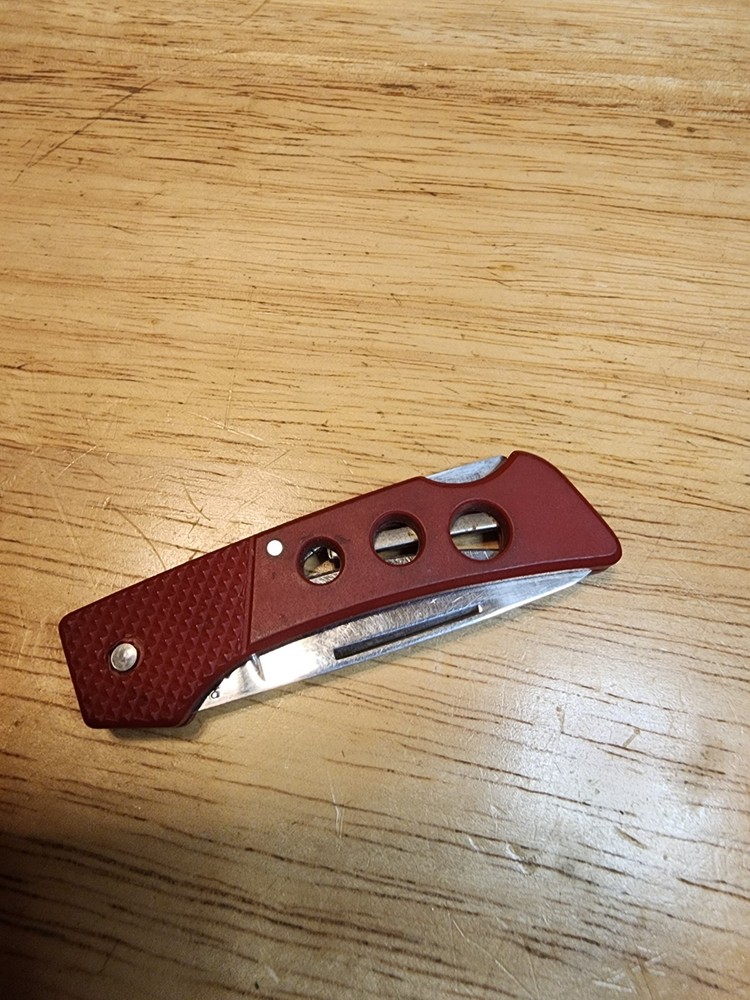 kabar folding pocket knife