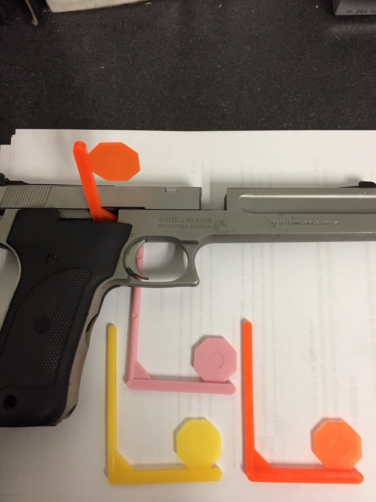 Empty Chamber Safety Flags Rifle Pistol Range 10 PCS