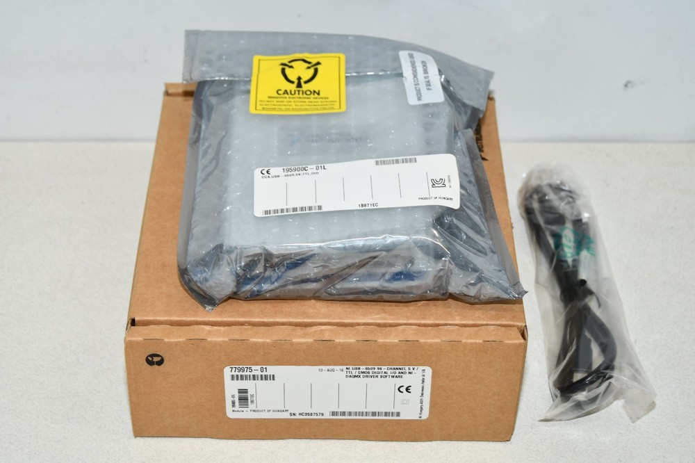 ^ National Instruments NI USB-6509 DIO Data Acquisition Device 779975-01