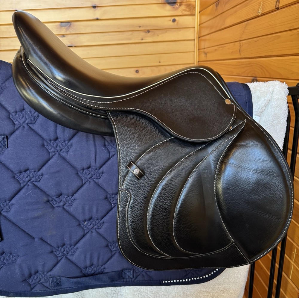 Antares Black Buffalo Leather with White Stitching Medium Tree Saddle