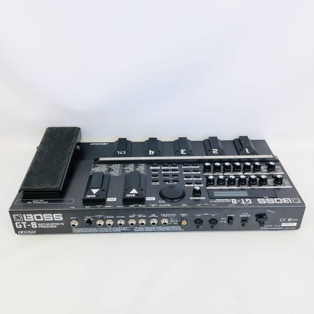 BOSS GT-8 Guitar Effects Processor Multi Effect Pedal w/AC Adapter Tested JAPAN