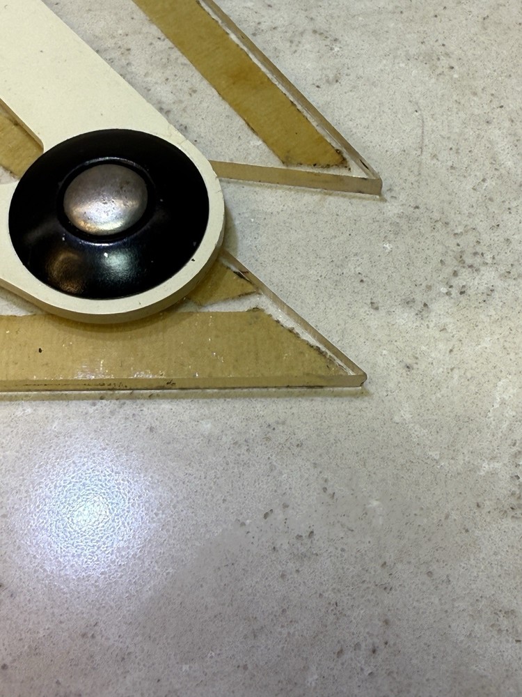 Vintage Clear Adjustable Triangle Universe Model 1400-6