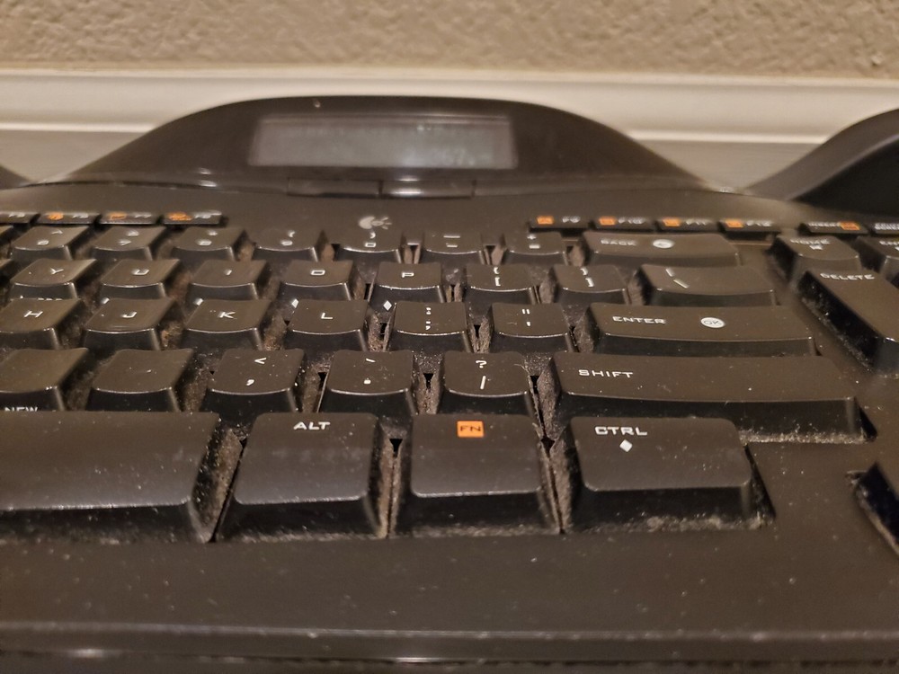 Logitech Cordless Desktop Keyboard & Mouse Combo MX5500 Poor Condition