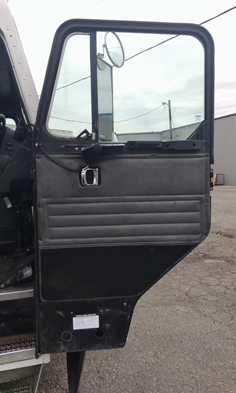 For 2014 PETERBILT 320 1987-2018 DOOR ASSEMBLY Right , CO