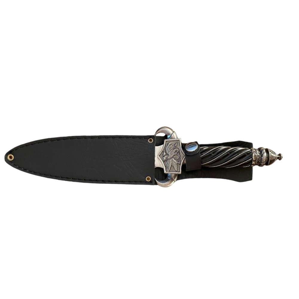 Martial Arts Claw Dagger