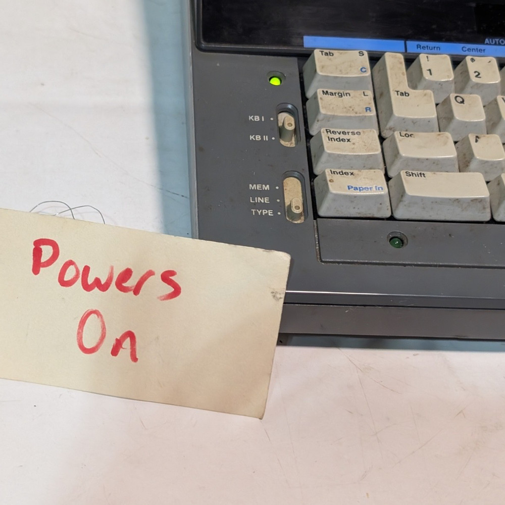 Smith Corona SD800 Word Processing Electric Typewriter, Powers On