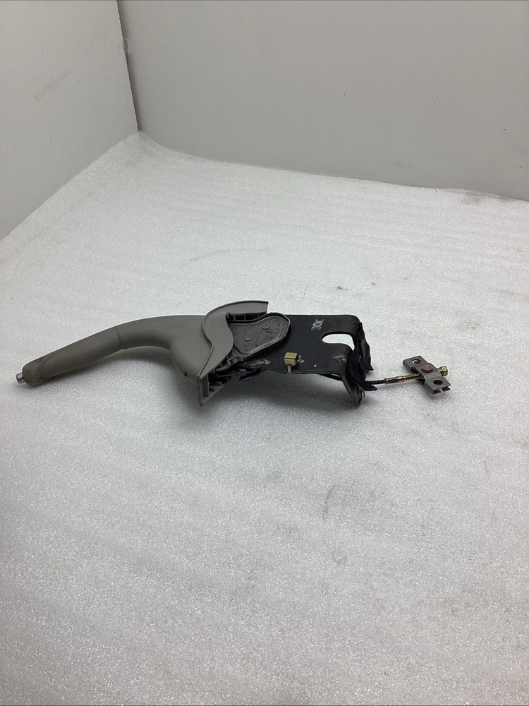 2007 Hyundai Sonata Front Emergency Pull Parking Hand Brake Lever OEM