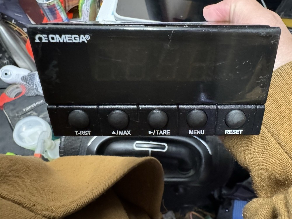 Omega Engineering Digital Panel Meter Temp Controller Unit DP25B-TC