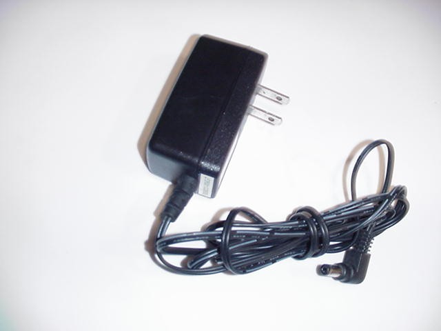 D-Link model CF0605-B ACDC Adapter Power Supply Output: 5VDC 1.2A