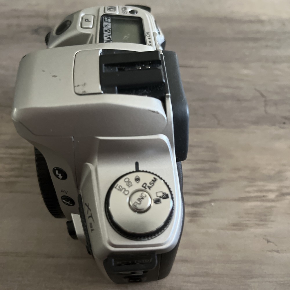 Minolta XT si XTsi - Camera Silver Good Working