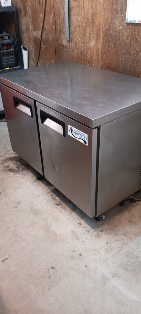 Avantco 178AU48FHC 48" Undercounter Freezer