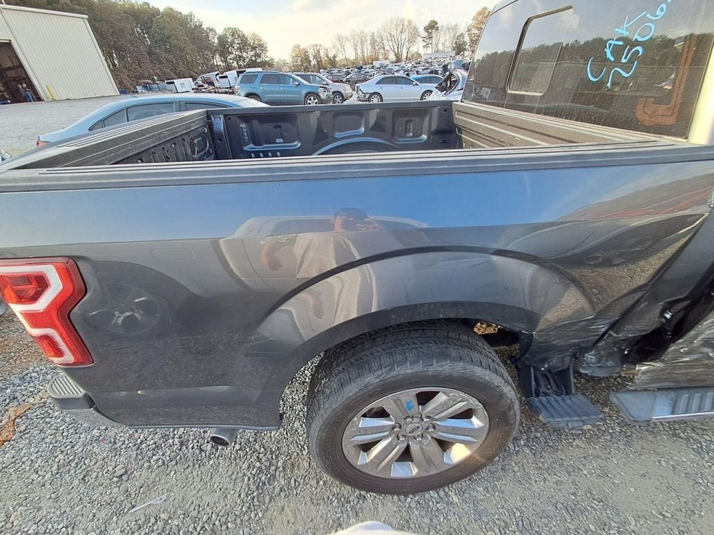 F150 2019 Glove Box 4870965
